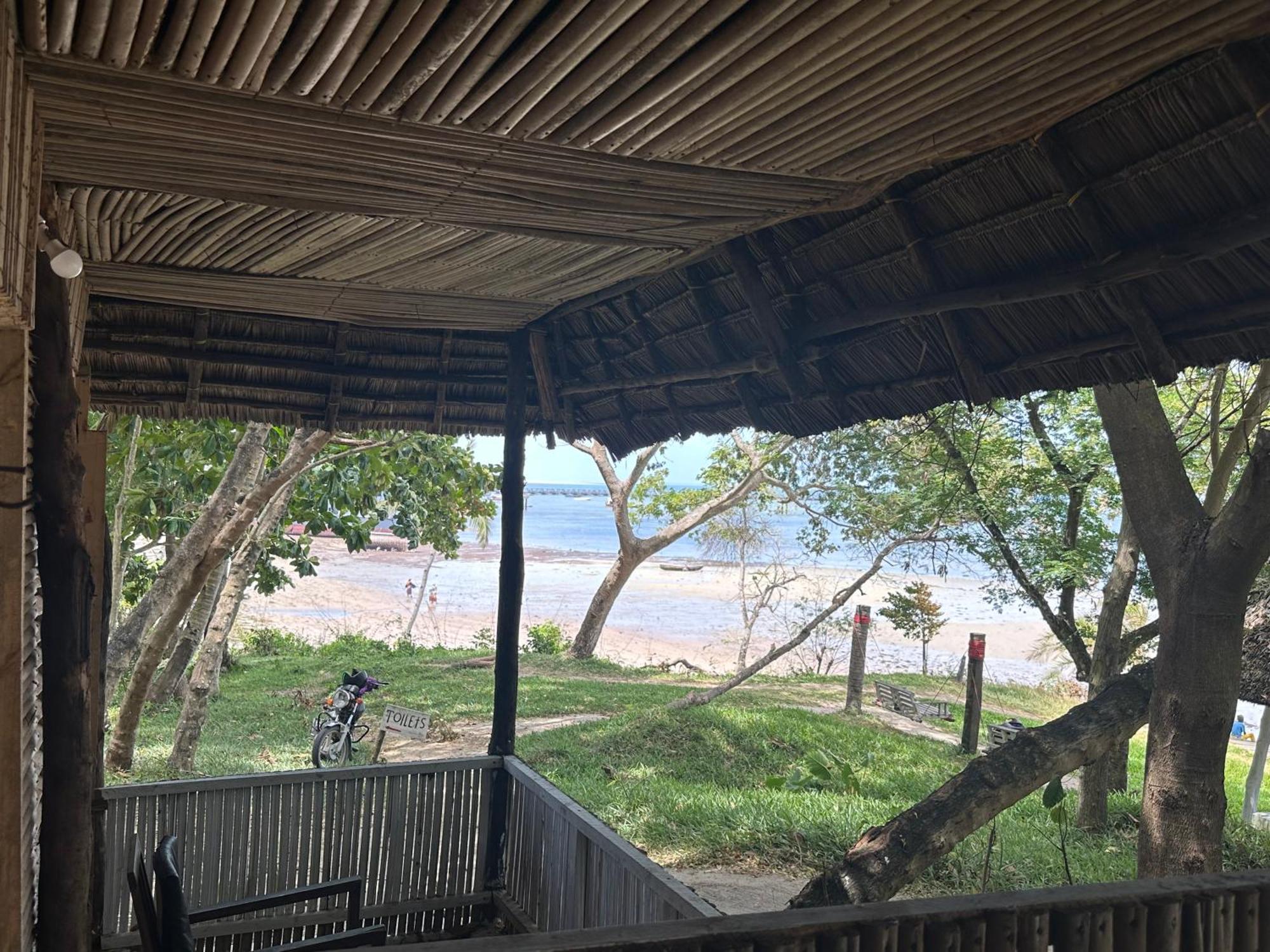 Maweni Beach Bungalows Kilindoni Dış mekan fotoğraf